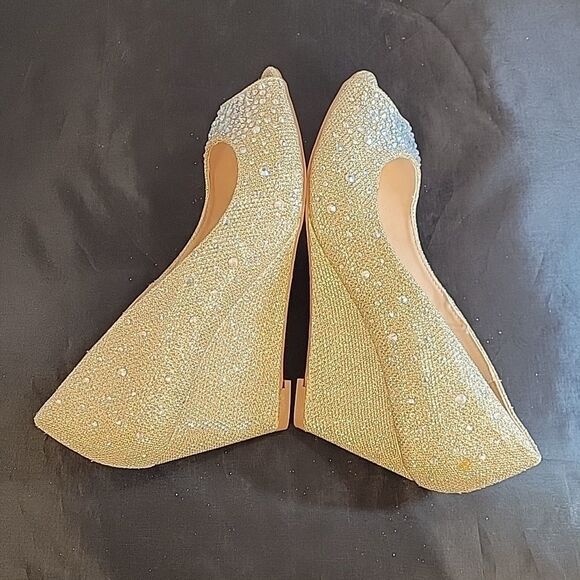 BRAND NEW DE BLOSSOM COLLECTION HALF-3 PEEP TOE SPARKLE EMBELLISHMENTS WEDGE - Picture 12 of 16